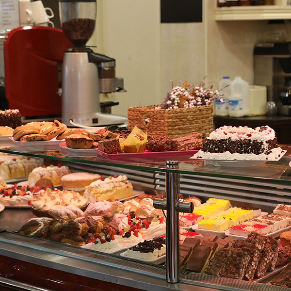 Café & Deli